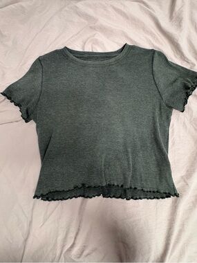 Ribbed Lettuce-Edge Crop Top - Dark green